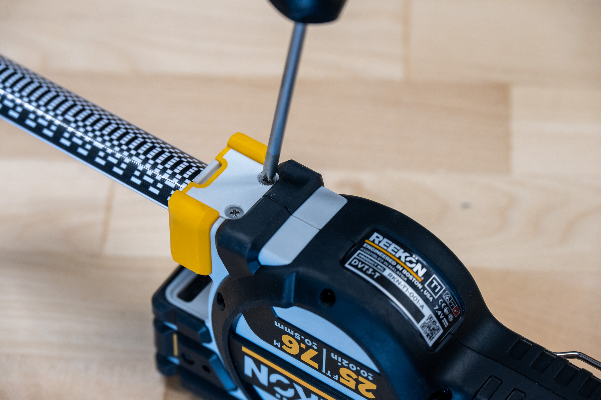 T1 Tomahawk phillips screws.jpg